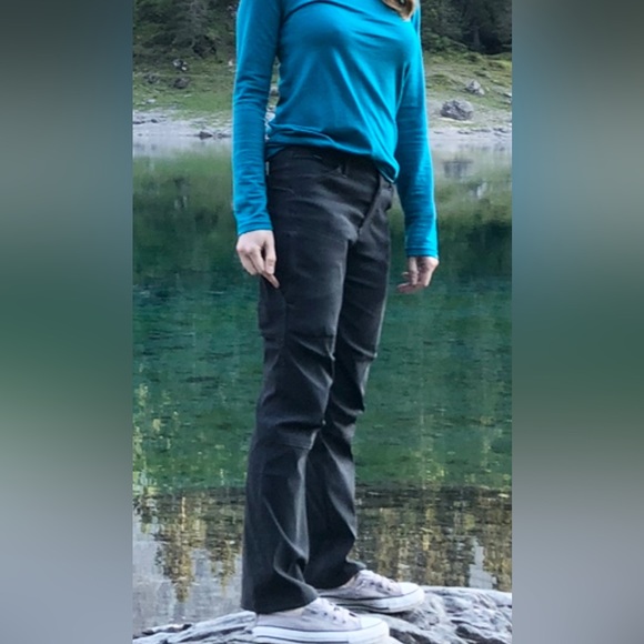 KUHL hiking pants for a petite woman (fits like XXSP/00P). Boys size M - Picture 13 of 14
